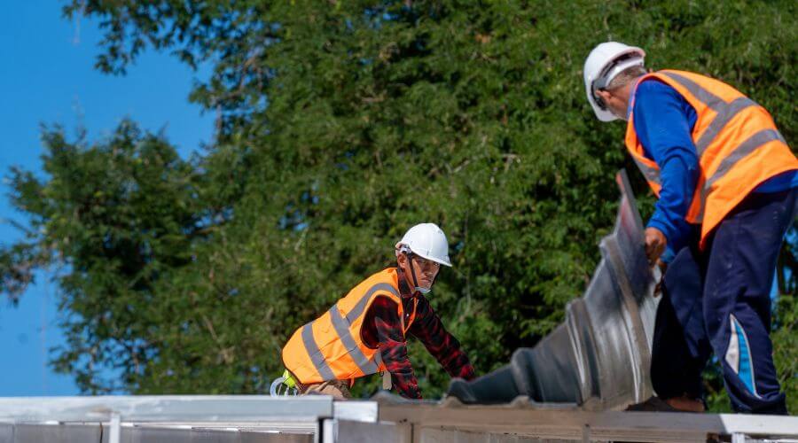 Professional Flat Roofing Installation in Pulaski, WI